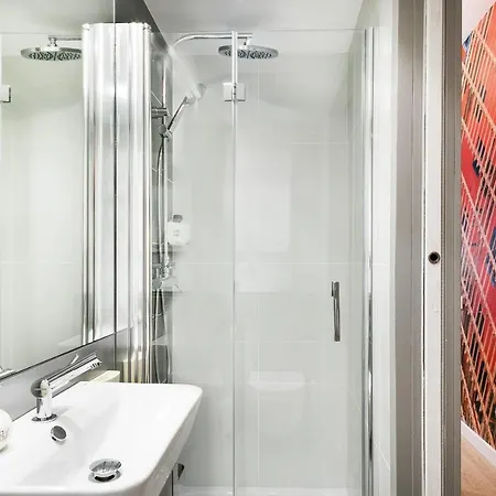 Ola Living Santa Anna Barcelona
