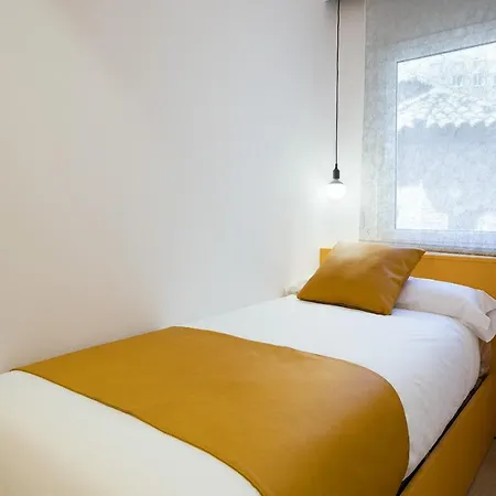 Ola Living Santa Anna Apartment