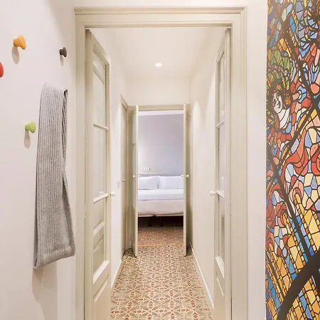 Ola Living Santa Anna Barcelona