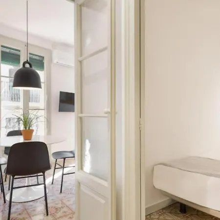 Apartment Ola Living Santa Anna Barcelona
