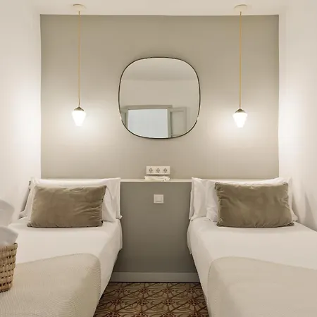 Ola Living Santa Anna 아파트